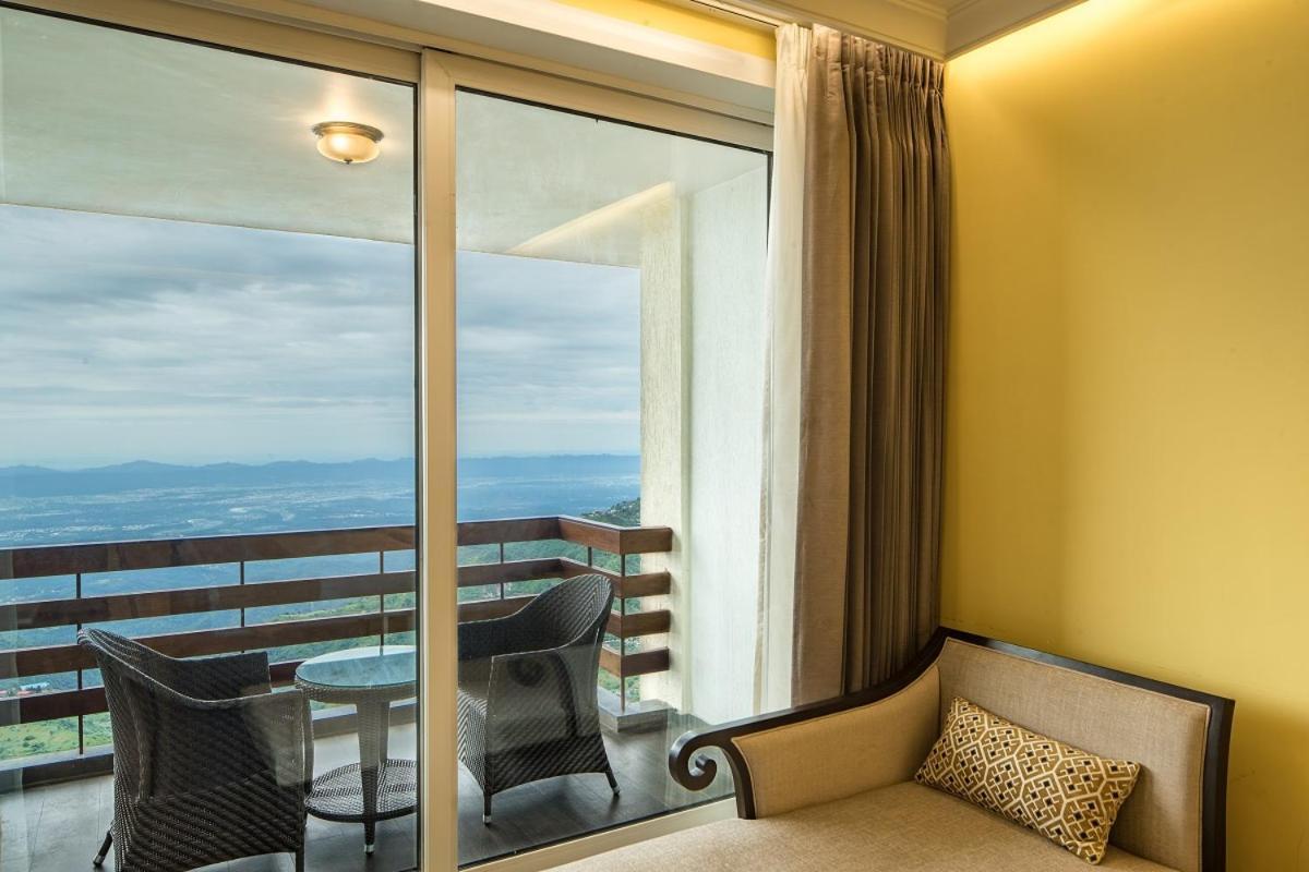 Royal Orchid Fort Resort Mussoorie Exteriör bild