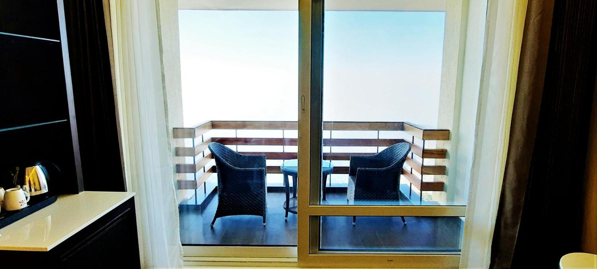 Royal Orchid Fort Resort Mussoorie Exteriör bild