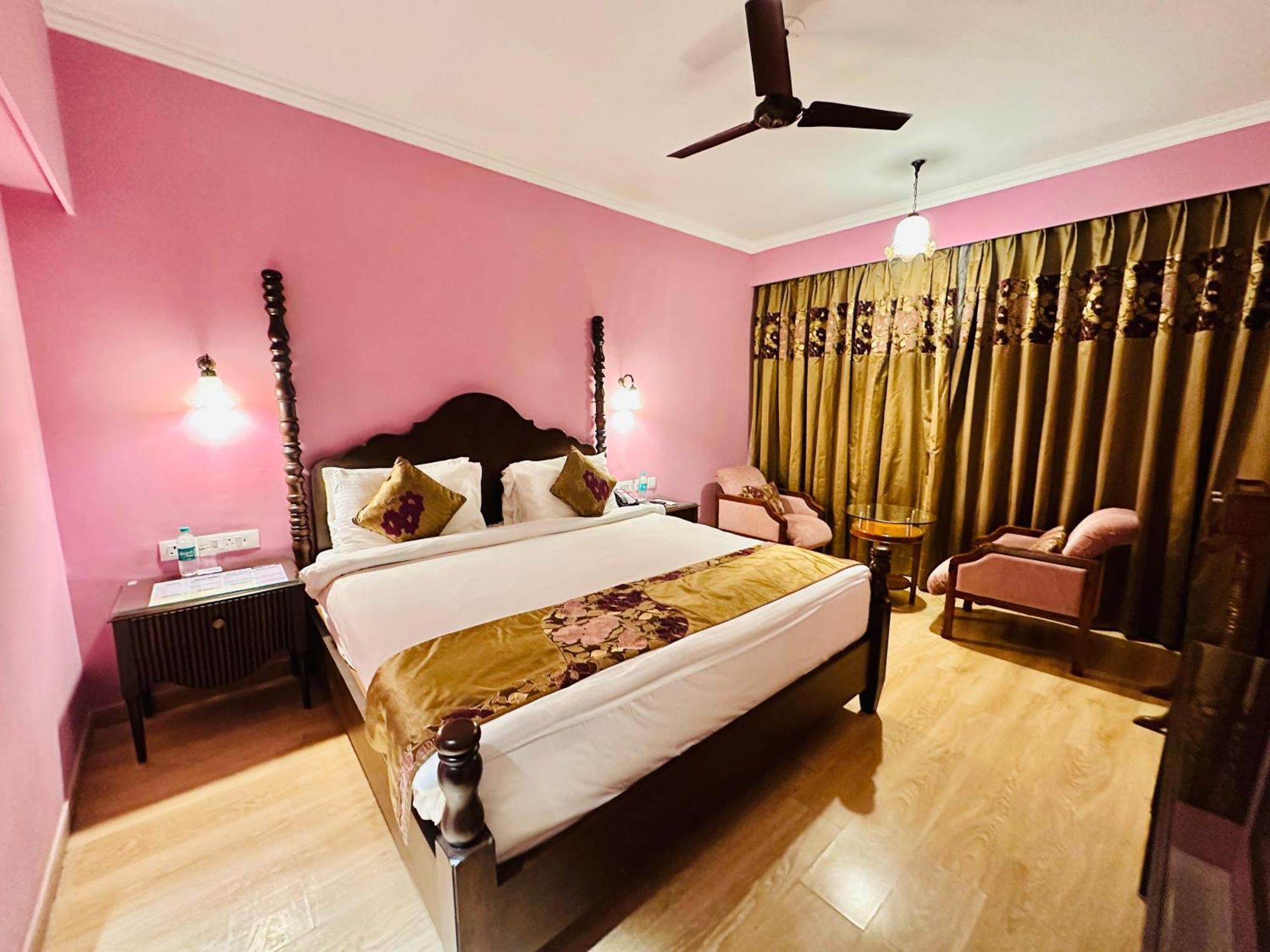 Royal Orchid Fort Resort Mussoorie Exteriör bild