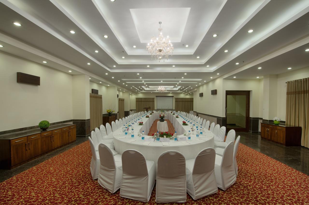 Royal Orchid Fort Resort Mussoorie Exteriör bild