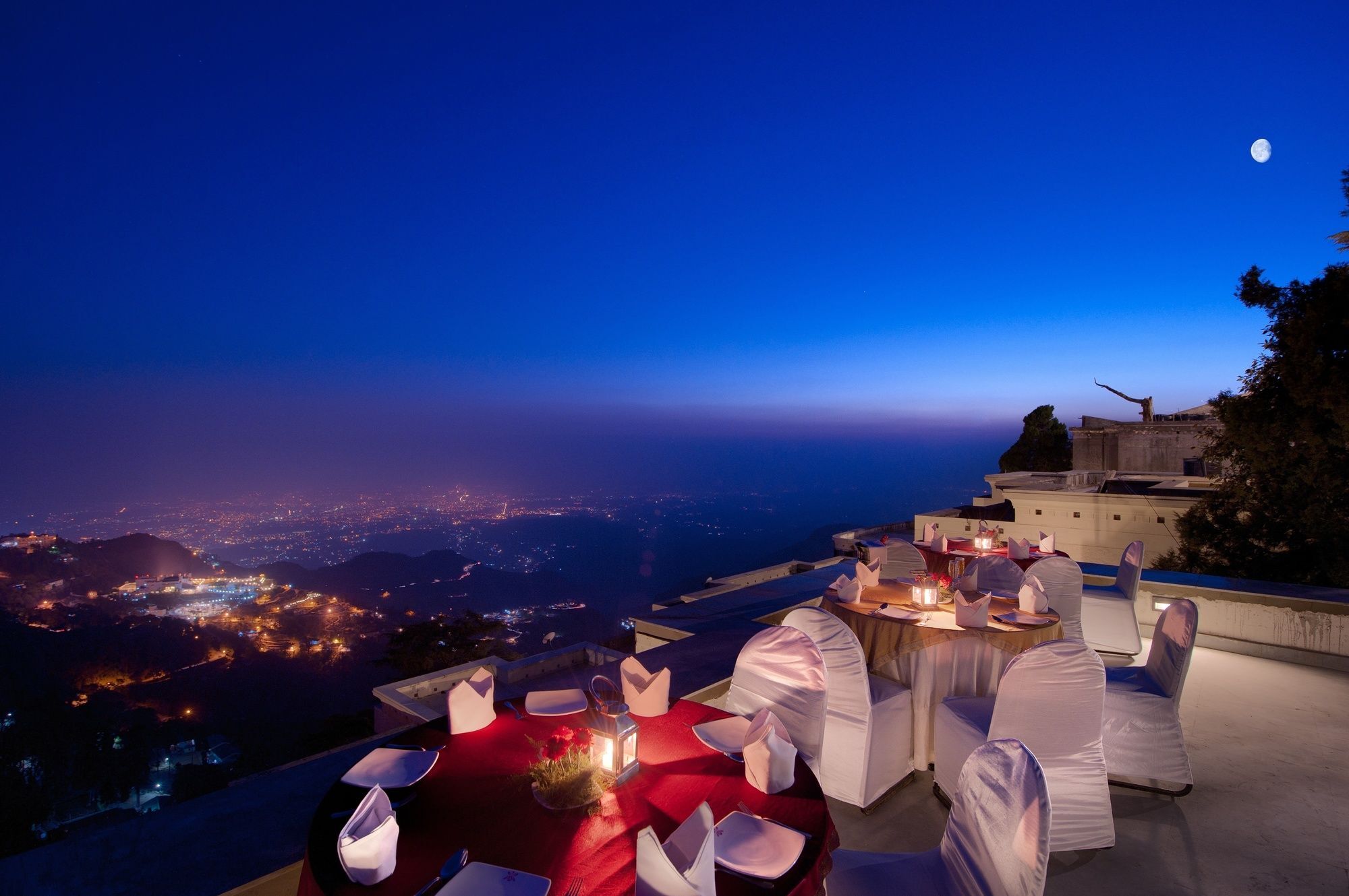Royal Orchid Fort Resort Mussoorie Exteriör bild