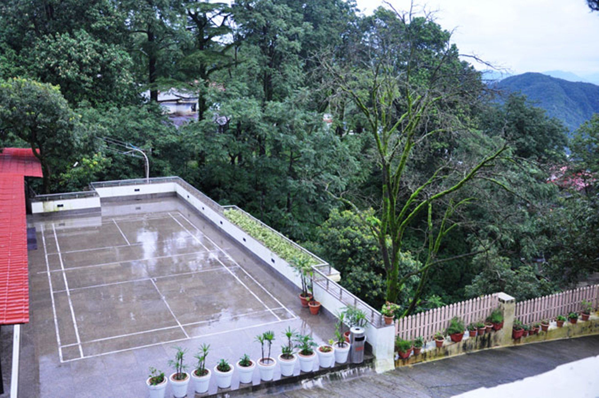 Royal Orchid Fort Resort Mussoorie Exteriör bild