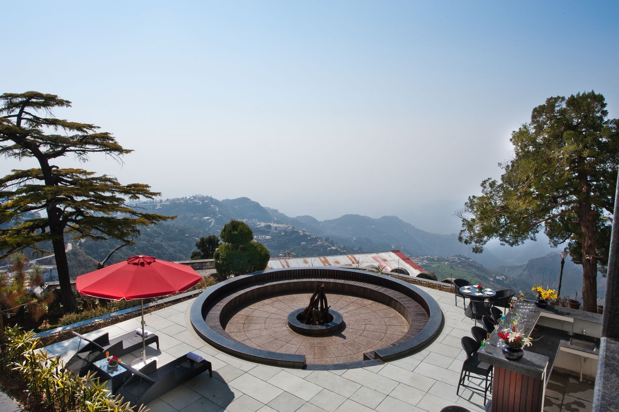 Royal Orchid Fort Resort Mussoorie Exteriör bild