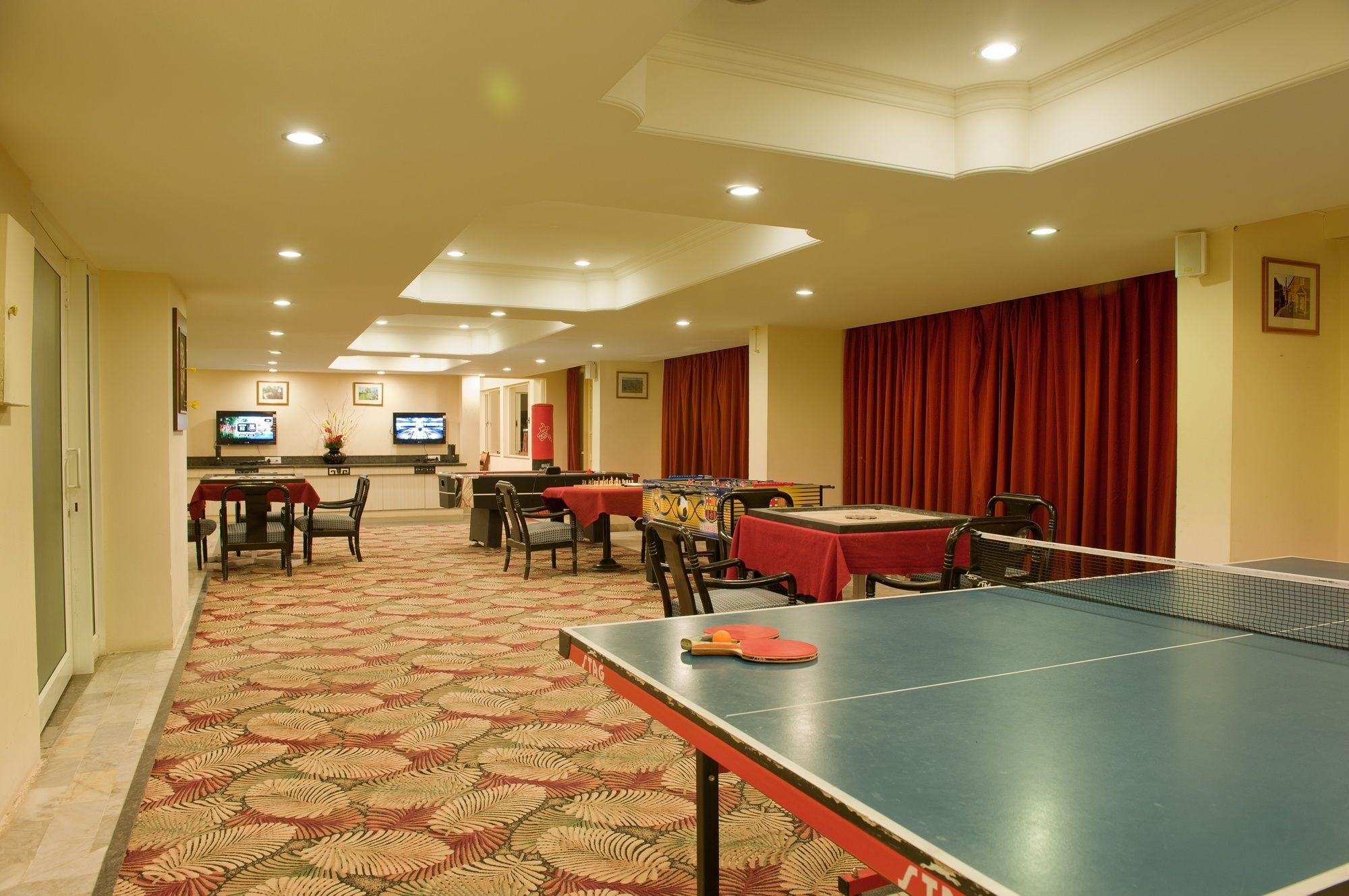 Royal Orchid Fort Resort Mussoorie Exteriör bild